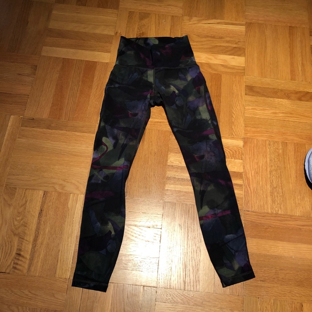 Cropped lululemon pants size 2
